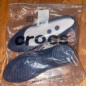 CROCS laura flat in navy blue